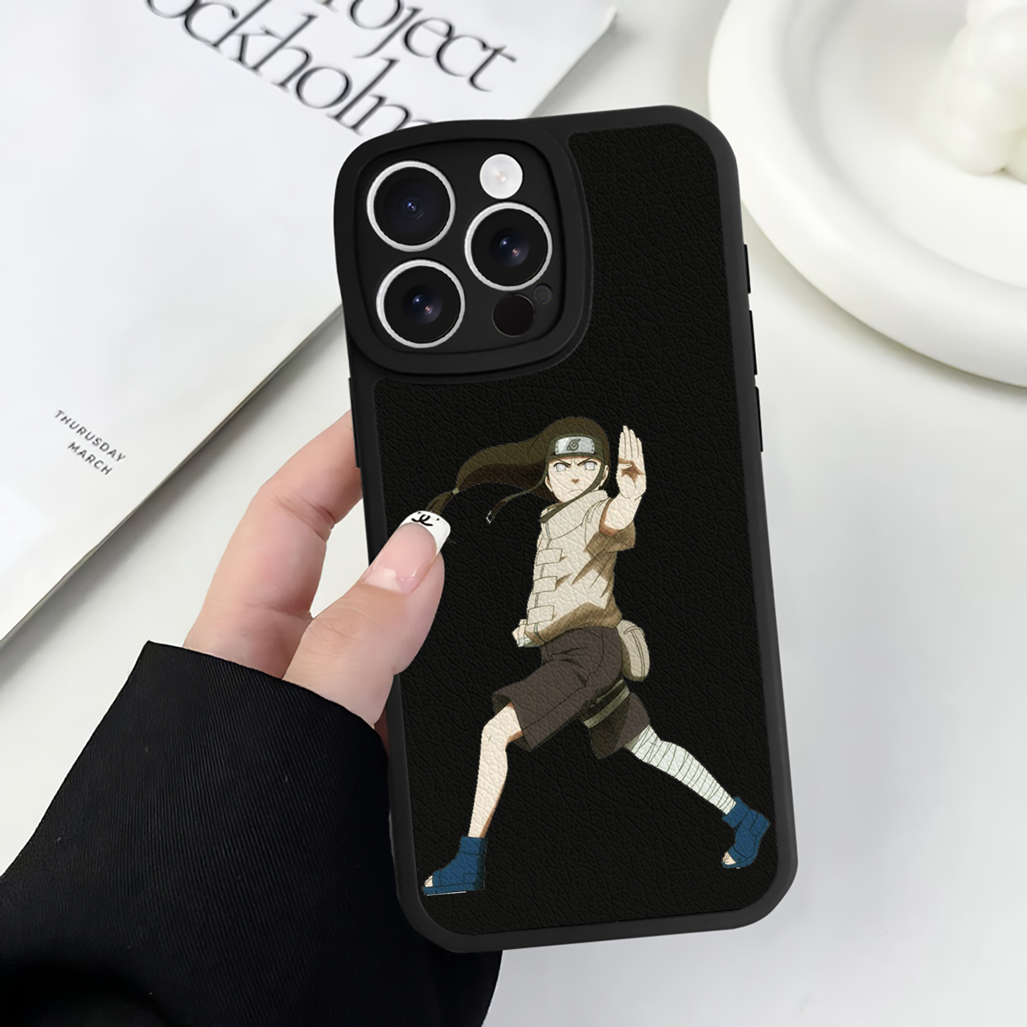 （画像用） NARUTO -ナルト- 日向ネジ Hyūga Neji 【iPhone 16シリーズ対応】シリコンスマホケース（レザー調） 材質：シリコン